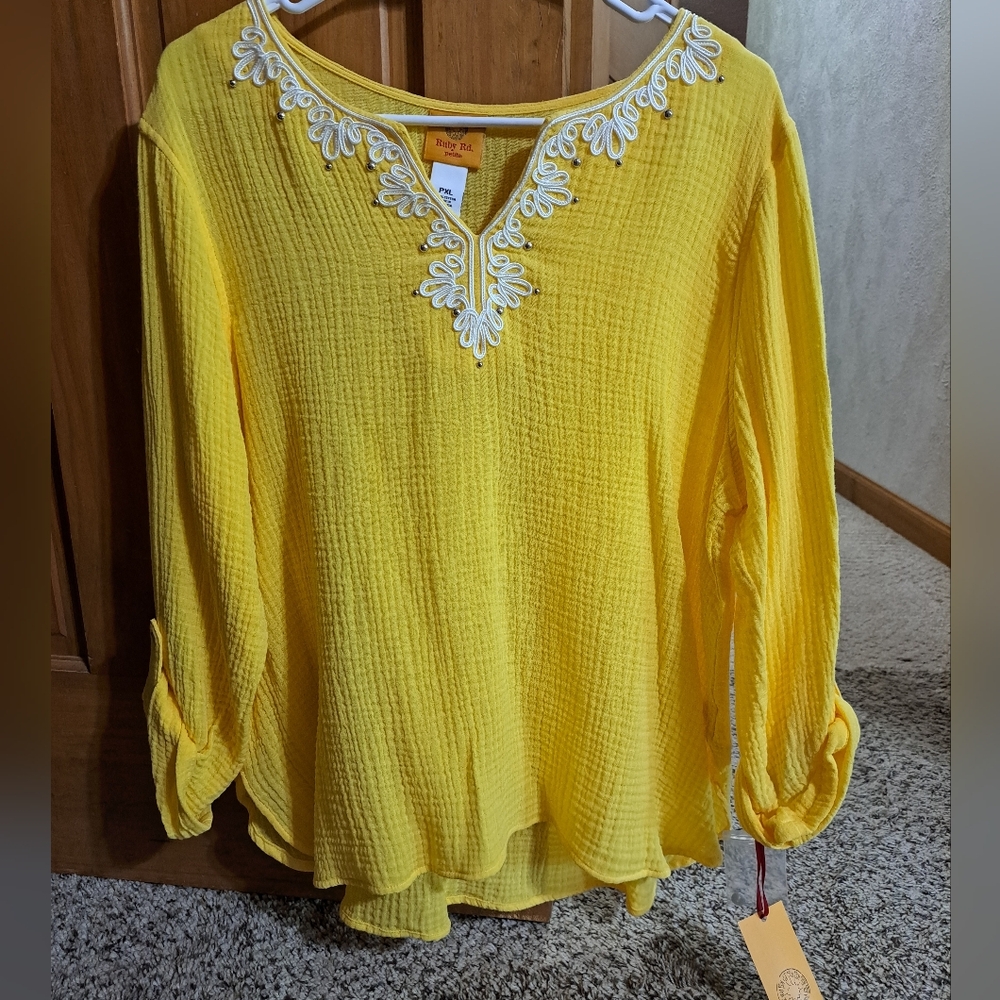 Ruby Rd. Blouse/Top - Picture 2 of 8